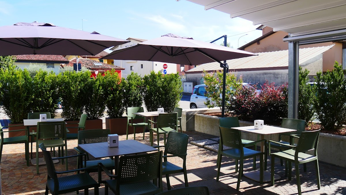 Twins Cafè&lounge Bar